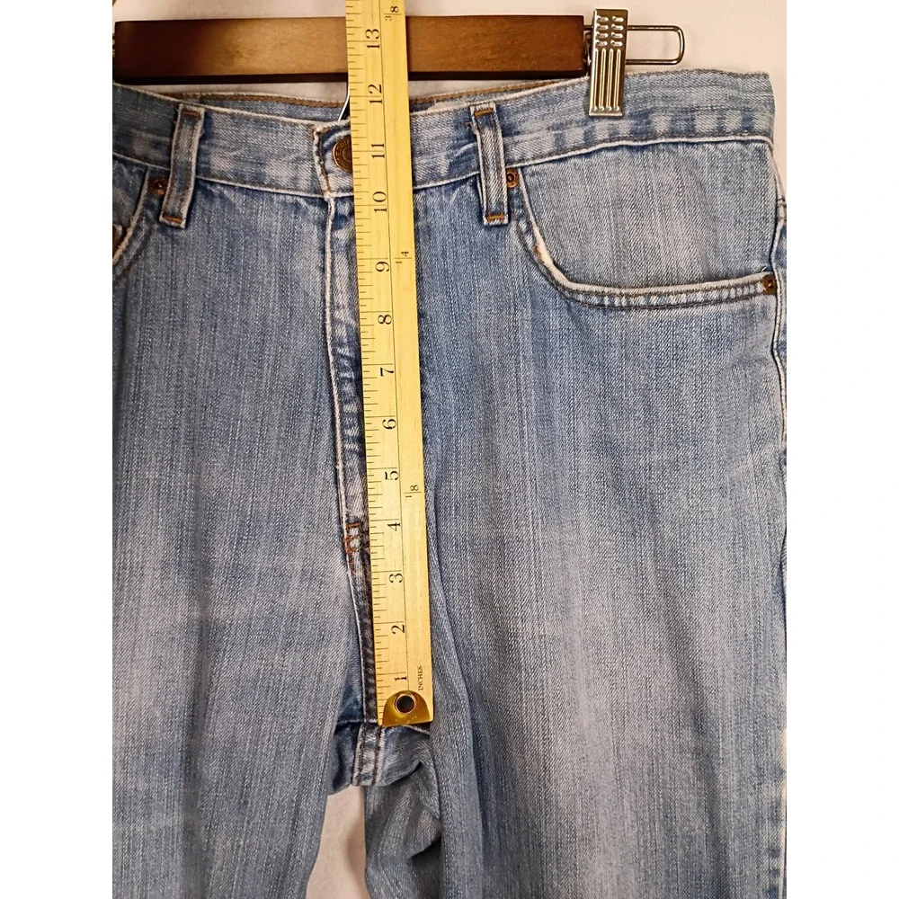 Vintage Aesthetic Eddie Bauer Mens 33x29 Blue Light Wash Classic Fit Jeans
